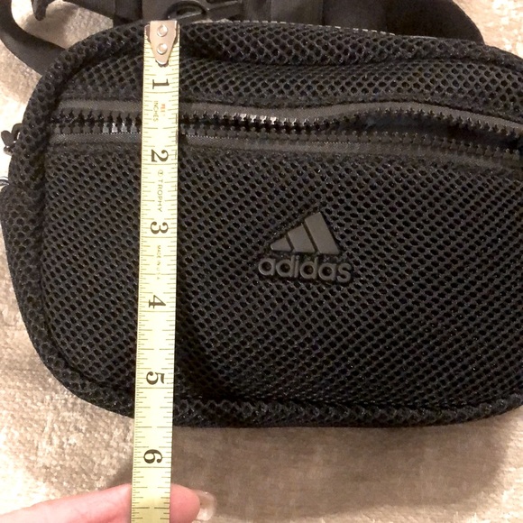 Adidas Fanny Pack New With Tags - Picture 7 of 7